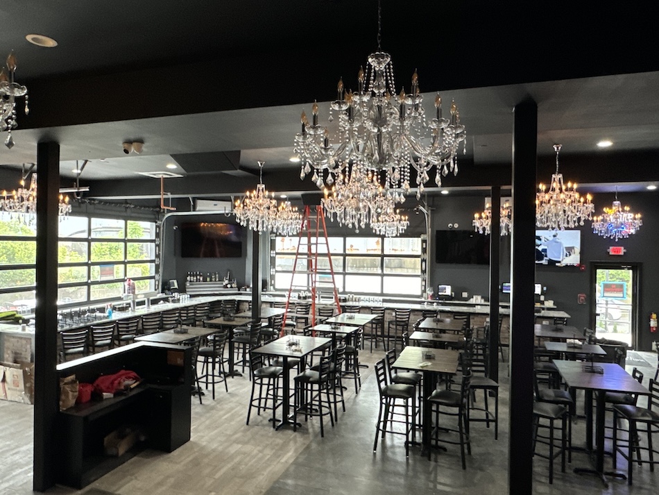 Owner of New Bull Smith’s Tavern in Smithtown is Looking to Create an ...